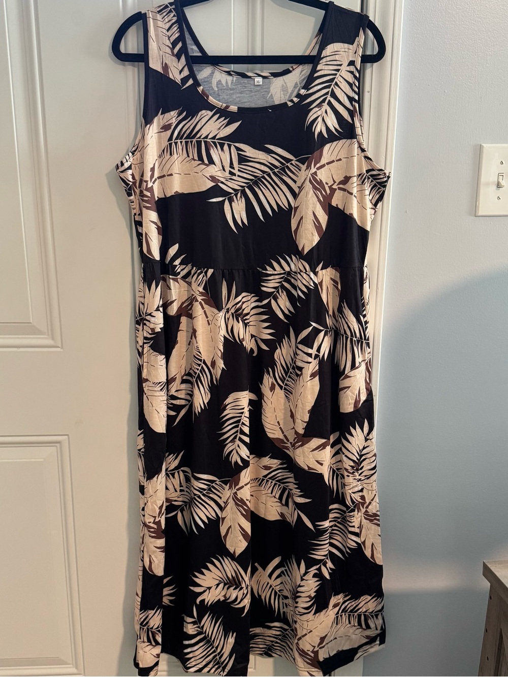 Tropical Leaf Print Dress, Dark Brown - XL